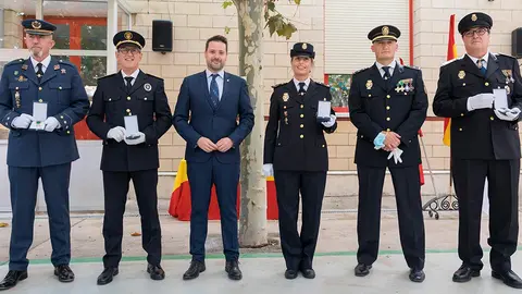 Polic&iacute;a Nacional Santos &Aacute;ngeles Custodios