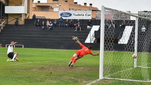 Caballero consiguiendo el empate a 1