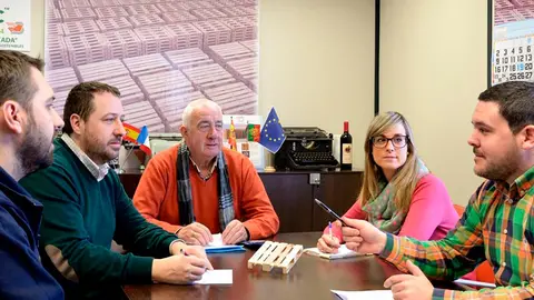 Responsables de Embalajes Bercalsa en una reuni&oacute;n