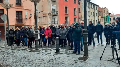 Concentraci&oacute;n institucional en la puerta del Ayuntamiento de Tudela   2