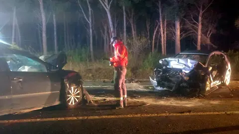 En este estado han quedado los dos veh&iacute;culos que han colisionado