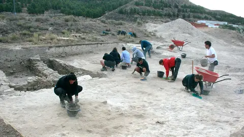 Excavaciones en el Castillo de Vatierra 2