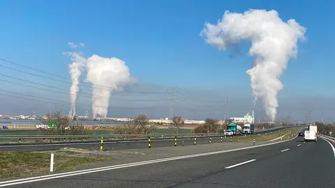 Humo de las Centrales de Ciclo Combinado