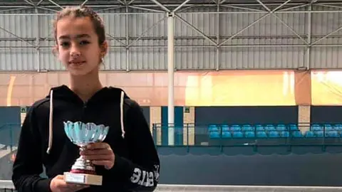Mar&iacute;a Trujillo cerro tenis