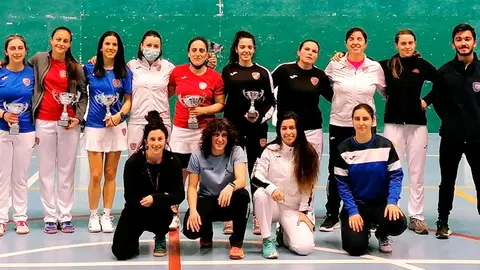 Las ganadoras del V Campeonato Regional Femenino de frontenis de &Aacute;greda