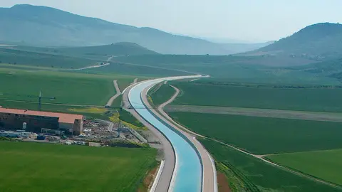 Canal de Navarra balsa