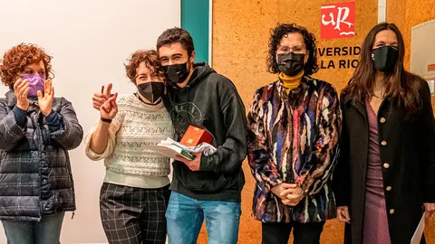 Juan Jim&eacute;nez Jim&eacute;nez, alumno del IES Gonzalo de Berceo de Alfaro, ilusionado con su premio