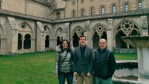 El consejero Irujo junto a Charo Apestegia (gerente de Tierras de Iranzu) y&nbsp;&Aacute;ngel&nbsp;Luis Gonz&aacute;lez Diez (presidente Tierras Iranzu)