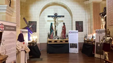 Exposici&oacute;n de pasos de Semana Santa en Corella en la iglesia nuestra se&ntilde;ora del Rosario