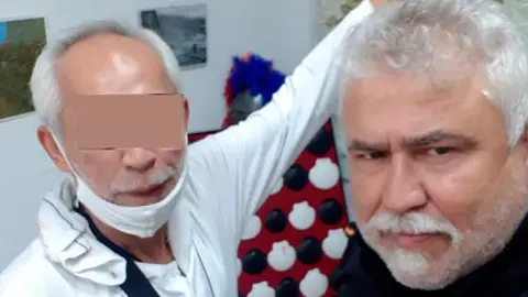 Peregrino auxiliado y rescatador en Valcarlos, noreste de Navarra