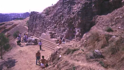 La campa&ntilde;a de excavaci&oacute;n del a&ntilde;o 1988 mostr&oacute; el gran potencial arqueol&oacute;gico del Cerro