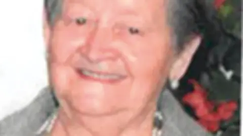 Josefina Fern&aacute;ndez Lugea