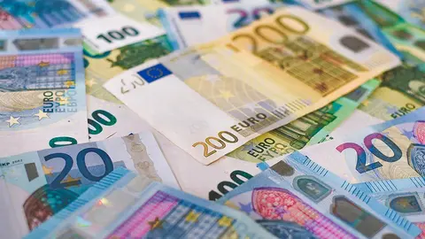 dinero euros billetes efectivo cash