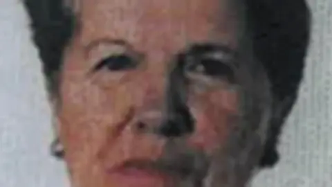 Mar&iacute;a &Aacute;ngeles Jim&eacute;nez Delgado