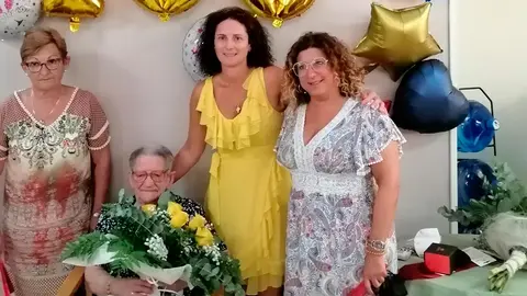Carmen Gelos Soret cumpli&oacute; 100 a&ntilde;os