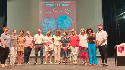 Participantes en la presentaci&oacute;n en la Casa de Cultura