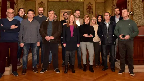 El Sal&oacute;n de Plenos del Ayuntamiento de Tudela fue escenario de un acto de homenaje a los once trabajadores municipales jubilados en el &uacute;ltimo a&ntilde;o