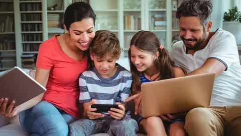 Familia pantallas