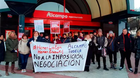 Tudela Huelga trabajadoras Alcampo enero 2023