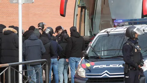 Polic&iacute;a Nacional ultras