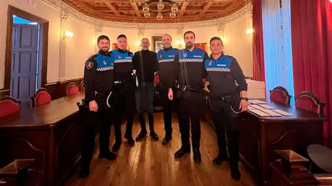 Los cuatro agentes son Carlos Serrano, Francisco Javier En&eacute;riz, Rub&eacute;n Coloma y V&iacute;ctor R&aacute;ndez