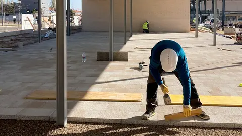PVT Colocaci&oacute;n de ecoDraining en las nuevas piscinas de Tudela