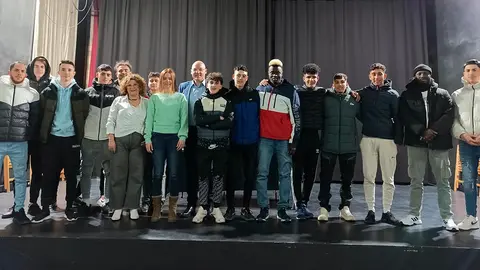 Taller formativo de construcci&oacute;n para j&oacute;venes