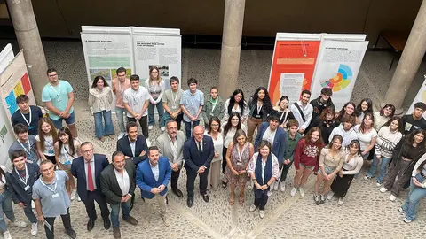 UNED URANIA 2023 4