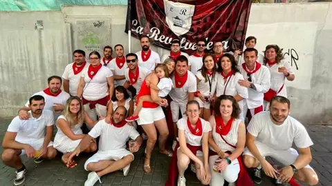 Pe&ntilde;a La Revolvedera grupo