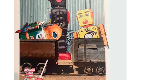 Exposici&oacute;n de collages en Tudela de Dora Sagaseta
