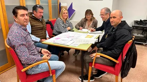 Reuni&oacute;n mantenida entre Ayuntamiento de Cadreita y Nasuvinsa