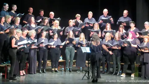 Presentaci&oacute;n-de-la-coral-Voces-Murchantinas-4