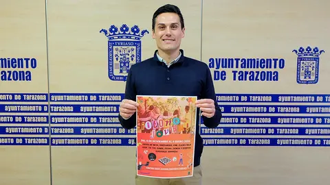 El concejal de Juventud del Ayuntamiento de Tarazona, Pablo Escribano, en la presentaci&oacute;n de Oto&ntilde;o Joven Tarazona