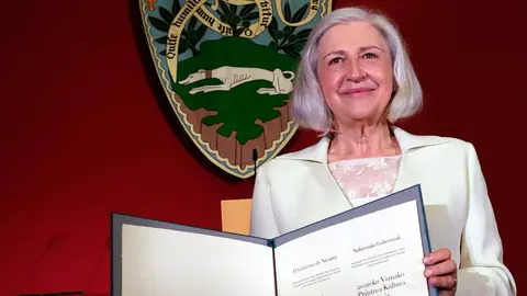 Este nombramiento a Teresa Catal&aacute;n S&aacute;nchez ha sido propuesto por el claustro de profesores, con el objeto de que &lsquo;siga viva la ense&ntilde;anza de su maestro y mentor, Fernando Remacha&rsquo;