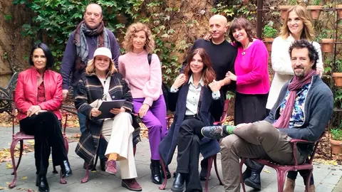 El jurado ha estado compuesto por F&eacute;lix Viscarret, Maribel Verd&uacute;, Emma Su&aacute;rez, Lydia Cacho, Jes&uacute;s Mara&ntilde;a, Rosa Montero, Yolanda Flores, Luz S&aacute;nchez Mellado y el director del festival, Luis Alegre