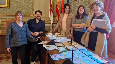 El jurado calificador del concurso ha estado compuesto por los concejales Ver&oacute;nica Gormedino, Irune Garc&iacute;a, Eduardo Vidondo, Eva Eliceche y como secretaria ha actuado la oficial administrativo de Festejos