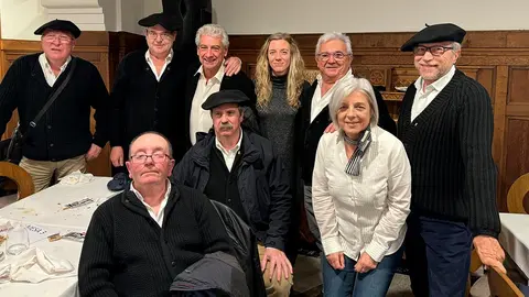 Cena de la El&aacute;stica homenajea a Blanzako