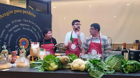 El cocinero Daniel Yranzo cocin&oacute; varias recetas dulces y saladas hechas con producto cincovill&eacute;s