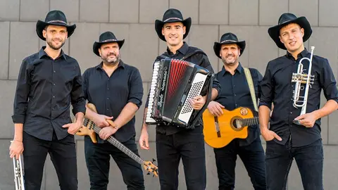 La banda navarra Puro Relajo