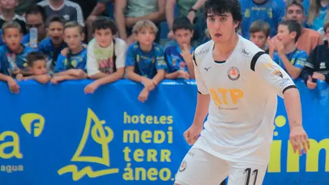 Alberto Lahuerta en un partido con el ATP Iluminaci&oacute;n Tudelano Ribera Navarra FS