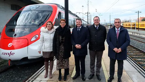 Alicia Echeverr&iacute;a, Mar&iacute;a Chivite, Jos&eacute; Antonio Santano, Ra&uuml;l Blanco y &Oacute;scar Chivite