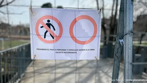 Paso cortado en el Paseo del Prado