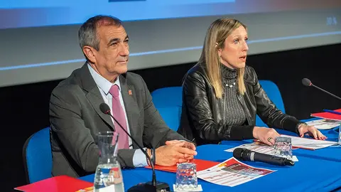 El consejero de Cohesi&oacute;n Territorial, &Oacute;scar Chivite, y la consejera de Universidad, Innovaci&oacute;n y Transformaci&oacute;n Digital, Patricia Fanlo