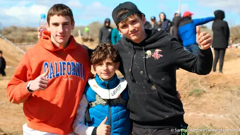 Los murchantinos I&ntilde;igo Larrad, &Aacute;lex Lasheras y Javi Larrad