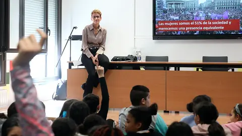 La Presidenta Chivite participa en una conferencia en el CPEIP Otero de Navascu&eacute;s en Cintru&eacute;nigo