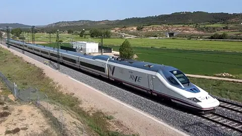 Imagen de un tren AVE