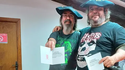 Rub&eacute;n Irisarri y Javi Salcedo, ganadores del XXXIX Campeonato de Mus de la Pe&ntilde;a Beterri