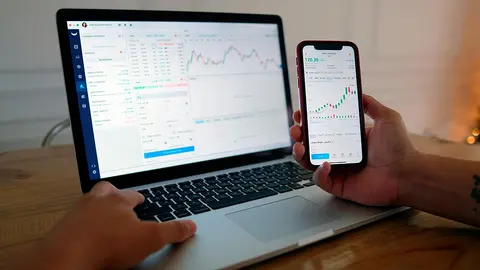 ordenador bolsa burs&aacute;til invertir valores