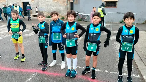 Partipantes del SRD Arenas en el duatl&oacute;n de Alsasua 2 