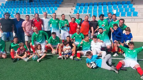 Equipo de Pe&ntilde;a Beterri, campe&oacute;n de la Copa del Trofeo de la Amistad